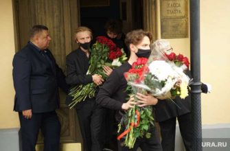 Актриса Людмила Полякова потеряла сознание на похоронах Бориса Клюева