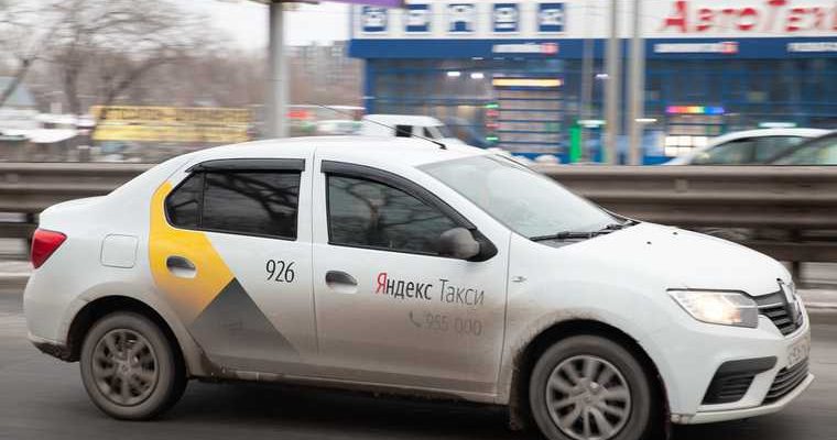 тюменские таксисты требуют деньги с пассажиров без масок