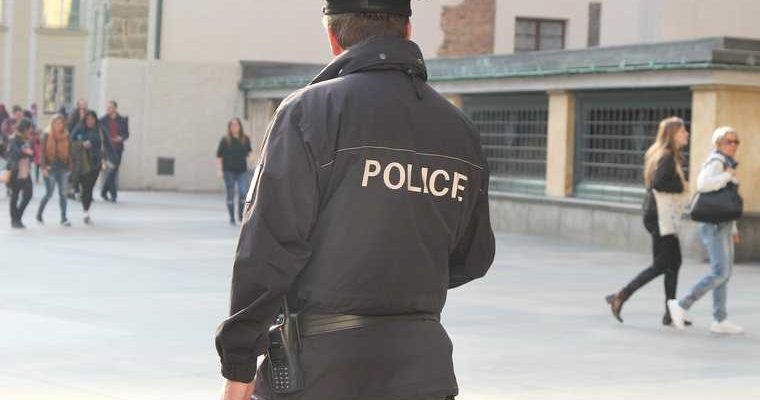 В Вене 50 человек под крики Аллах Акбар устроили дебош в церкви