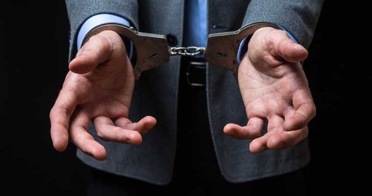 городская дума Салехарда ЯНАО вице-спикер Александр Пизняк скандал