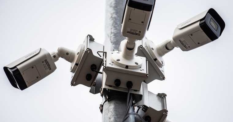 новости хмао ужесточение карантина новые ограничения в югре qr-коды что такое цифровое уведомление в хм запретили посещать общепит бар ресторан кафе без регистрации