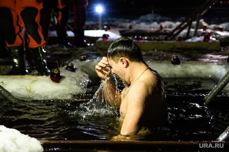 Крещение прорубь губернатор Свердловская область Евгений Куйвашев