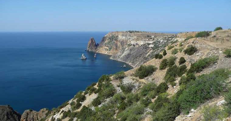 крым выдворить россиян резников