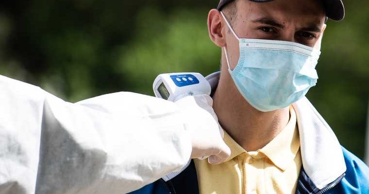 врач предупредил о резком росте числа больных коронавирусом в РФ