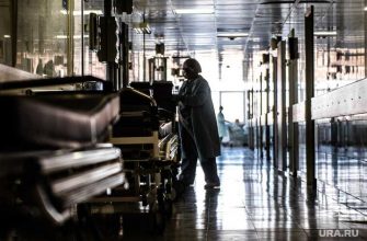 Пациент выпал из окна больница Екатеринбург