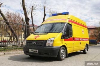 В ЯНАО &laquo;скорая&raquo; застряла в грязи и не могла добраться к больным. Видео