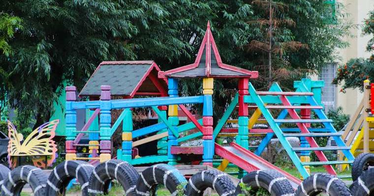 платят за детскую площадку в Кургане