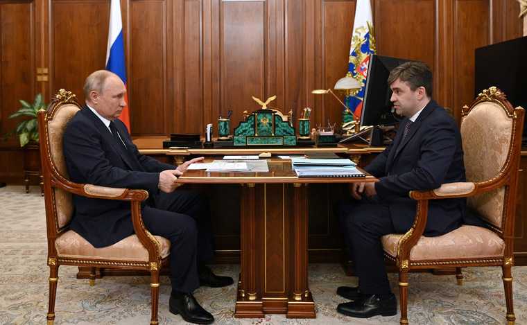 Путин помог губернаторам обратить проблемы ЖКХ в их пользу