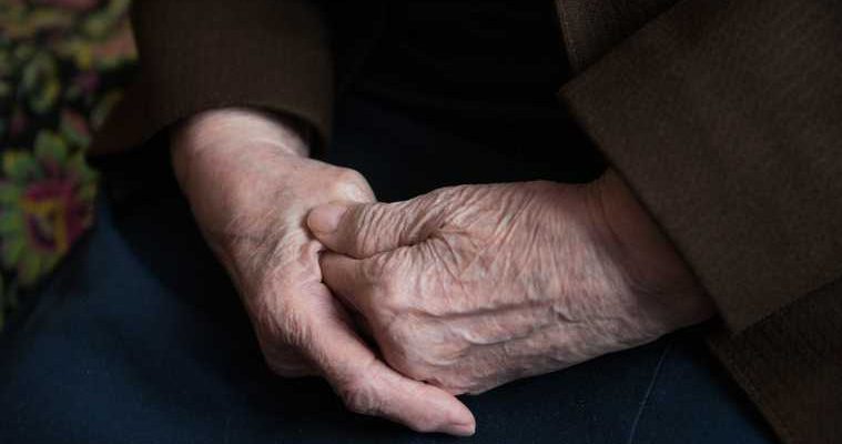 пенсионеры давка